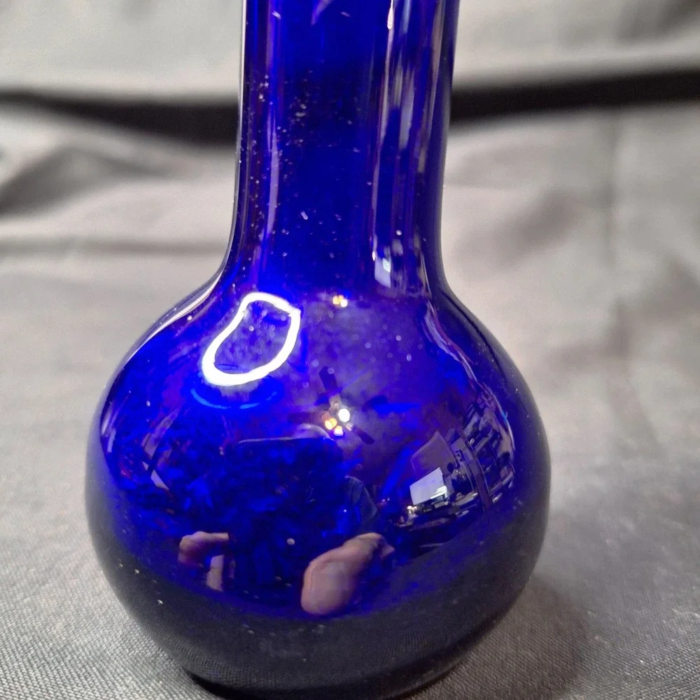 Vintage Cobalt Blue Glass Bud Vase 7‎ Inch Mid Century Modern Bulbous Base